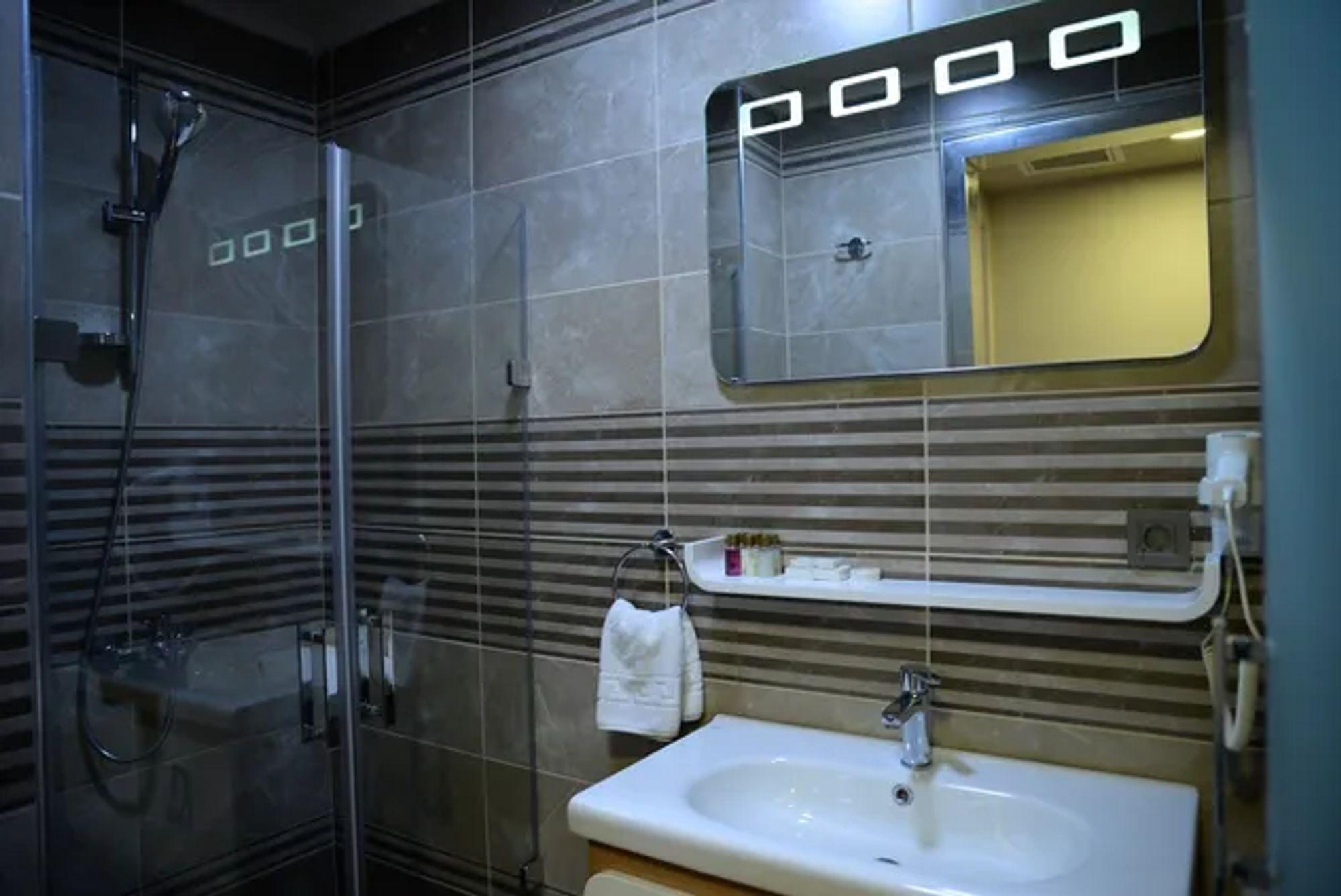 Ferman Apart Hotel Sisli Harbiye Exterior photo